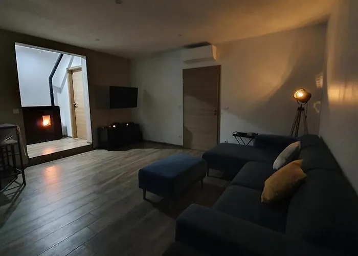 Neuf Avec Extérieur De Plein Pieds Levie