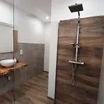 Neuf Avec Exterieur De Plein Pieds Apartament Levie