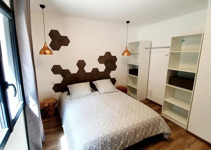 Neuf Avec Exterieur De Plein Pieds * Levie